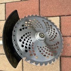 マキタ エンジン刈払機　草刈機　MEM2300L 中古品の画像