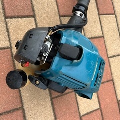 マキタ エンジン刈払機　草刈機　MEM2300L 中古品の画像