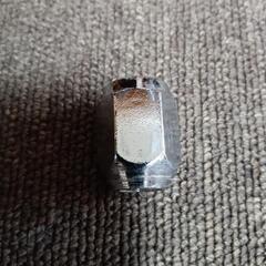 ホイールナットの画像