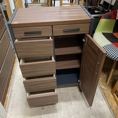 キャビネット　収納家具の画像