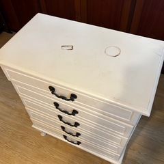 ロココ調　アンティーク　チェストの画像