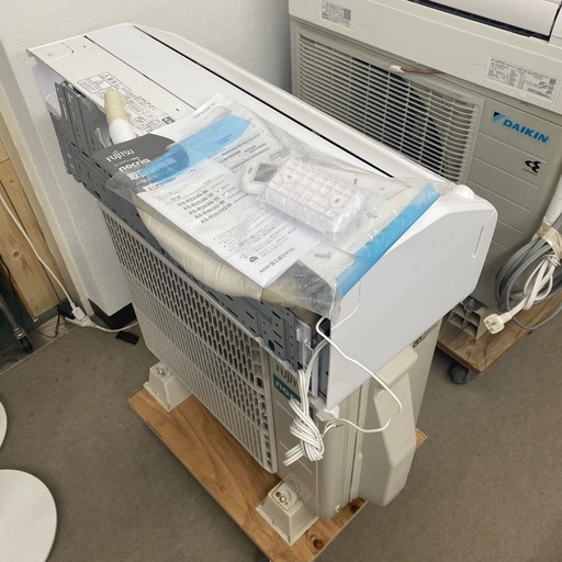 洗浄済FUJITSU ルームエアコン2024年製 AS-R223N-W (ライオン
