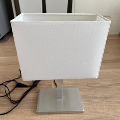 IKEA テーブルランプ　間接照明　トメリラ