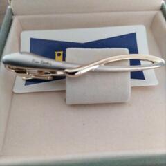 pierre cardinネクタイピンの画像