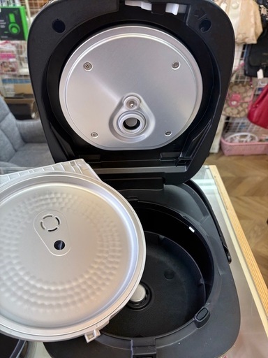 0432 Panasonic 2024年製 IH炊飯ジャー 5合炊 SR-FE101