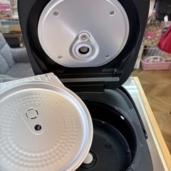 0432 Panasonic 2024年製 IH炊飯ジャー 5合炊 SR-FE101の画像