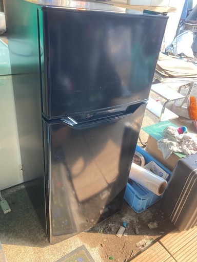 山善　冷蔵庫2021年PJKFR-D130