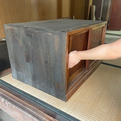 古民家家具　無垢材の収納の画像