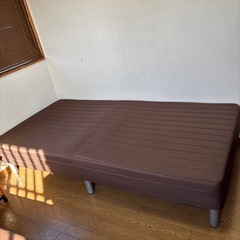ニトリ脚付シングルベッド
の画像
