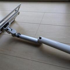 ノートパソコン用のアームの画像