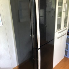 食器棚の画像
