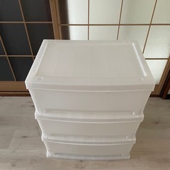 (受け渡し決定)3段チェスト　クリアの画像
