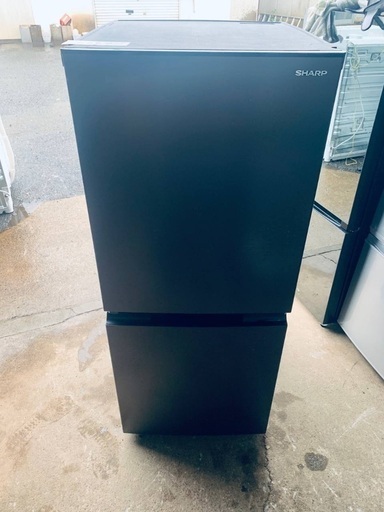 お値下げしました！2023年製SHARP ノンフロン冷蔵庫　SJ-D15J-W SHARP シャープ ノンフロン冷凍冷蔵庫 SJ-D15K-W 定格内容積152L 2ドア