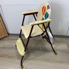 KATOJI 子ども用ハイチェア プラスチック部分に変色あり 中古の画像