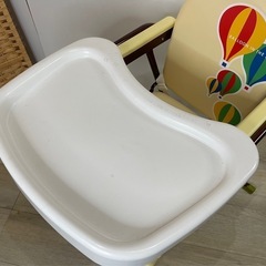 KATOJI 子ども用ハイチェア プラスチック部分に変色あり 中古の画像