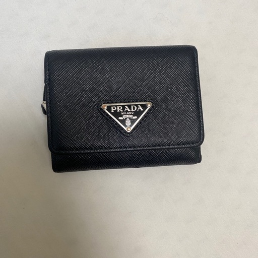 PRADA 折り畳み財布