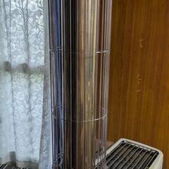 壁おきストーブ、超美品ストーブガード2個付きの画像