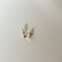 ピアス