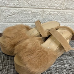 【未使用】 MICOAMERI ファーサンダル Lサイズ　楽ちんな厚底