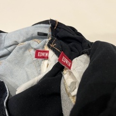 EDWIN マタニティジーンズ2着の画像