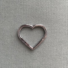 HUMAN MADE HEART CARABINER キーリングの画像