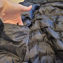 【美品】ユニクロ UNIQLO 黒 ブラック 中綿 コート 130 ダウン 上着の画像