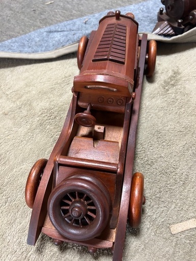 アンティーク 1931年製のメルセデス・ベンツSSKLの木製模型