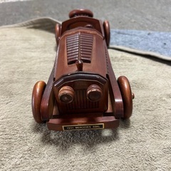 アンティーク 1931年製のメルセデス・ベンツSSKLの木製模型