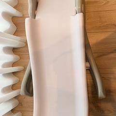 折りたたみすべり台 グレーホワイト 幅56.4×奥行109×高さ69cm おしゃれ 白 折りたたみ 滑り台 室内 屋外 1歳 2歳 3歳 トイザらス限定の画像