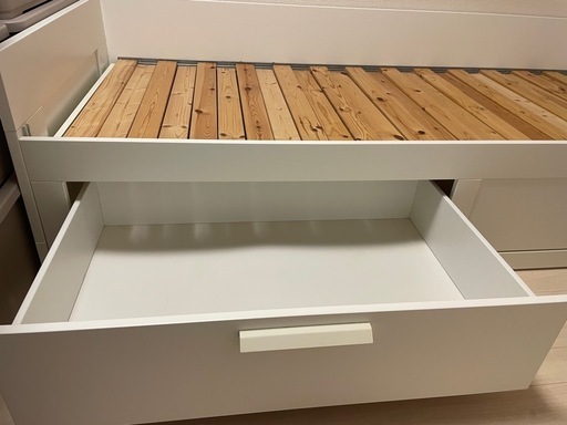 IKEAベッド