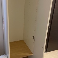 IKEAワードローブの画像