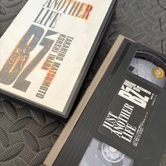 B'z ライブビデオ2本組　　の画像