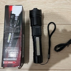 新品未使用　ledライト　
懐中電灯の画像