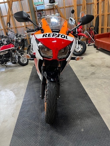 ホンダ CBR250R レプソル