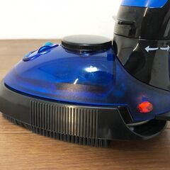 【新品】コンパクトスチーマー＆アイロン GC-J15-BL しわ取りスチーム＆しっかりプレス2in1  簡単・コンパクト　ハンドル部分180度方向転換の画像