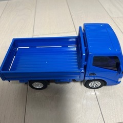 車のおもちゃの画像