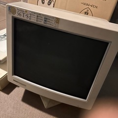 [急募7/13まで！]NANAO製　大型モニターの画像