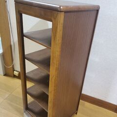 カリモク　シューズラック　無印良品の引き出し式ケース２個の画像