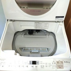 洗濯機🌟乾燥機能付🌟【配達無料お届け設置出来ます💫都内近郊🚚】✨除菌クリーニング済極美品✨他にも冷蔵庫.洗濯機.電子レンジ.オーブン電子レンジ.炊飯器.テーブル&椅子.机&チェアー.ベット&マットレス.ドレッサーなど多種多様な美品が有ります💫お気軽にお問い合わせ下さい💫の画像