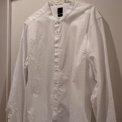 H&M 白シャツの画像