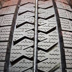 【新品】2023年製 BS BLIZZAK W989 205/70R17.5 115/113N LT 17.5インチ ライトトラック用 スタッドレス 6本 エルフ キャンター等 (VTY973)の画像