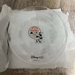 ディズニー100thガラス食器セットの画像