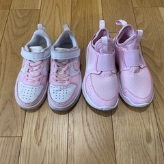 Nike ピンク スニーカー 17センチ 18センチ 美品