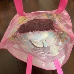 プールバックの画像