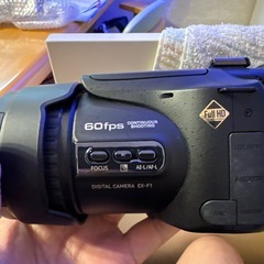 EXILIM EX-F1コンパクトデジタルカメラの画像