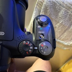 EXILIM EX-F1コンパクトデジタルカメラの画像