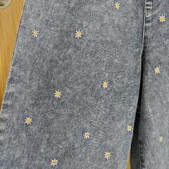タグ付き😊デイジー柄❁ワイドパンツ👖❁Lサイズの画像