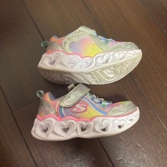 キッズ靴スケッチャーズの画像