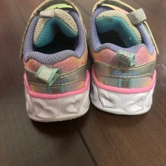 キッズ靴スケッチャーズの画像