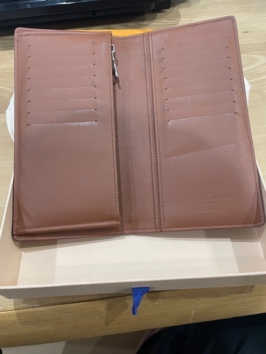 ルイヴィトン　長財布